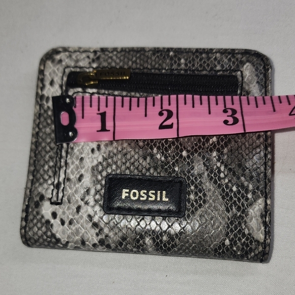 Fossil Black and Gray Snake Print Card Holder - Picture 4 of 7